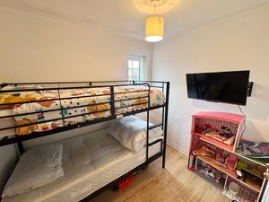 Photo 6- click for photo gallery